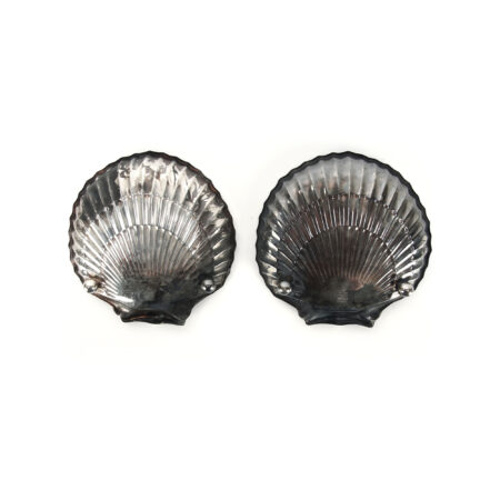 index_0001_Gorham Sterling Silver 6_ Clam Shell Figural Tray Dish w_ Ball Feet Set of 2 2.jpg